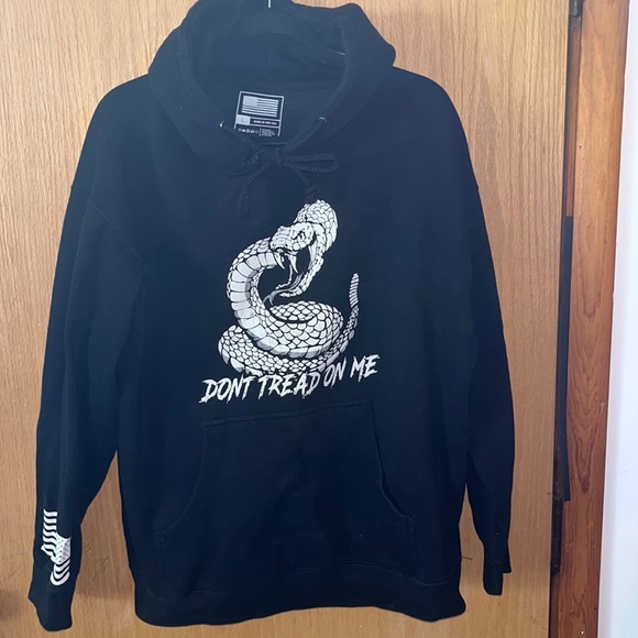 Thick “Don’t Tread On Me” Rattlesnake Logo Pullover Hooded Sweatshirt - Picture 2 of 6